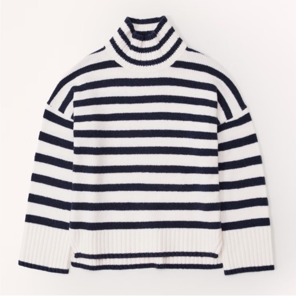 Abercrombie Navy and White Striped Turtleneck Boxy Sweater Small